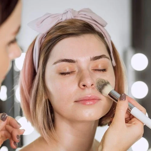  چطور با استفاده از پنکک پوستی مات و بی عیب و نقص داشته باشیم؟