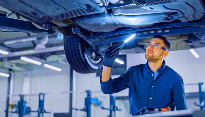 مکانیک خودرو در آلمان: چه فرصت هایی برای شاغلان این رشته در انتظار است؟
