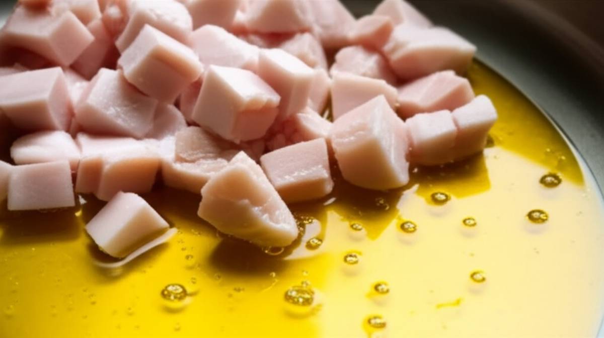 روغن دنبه چیست؟ | خواص، مضرات، طرز تهیه و نگهداری